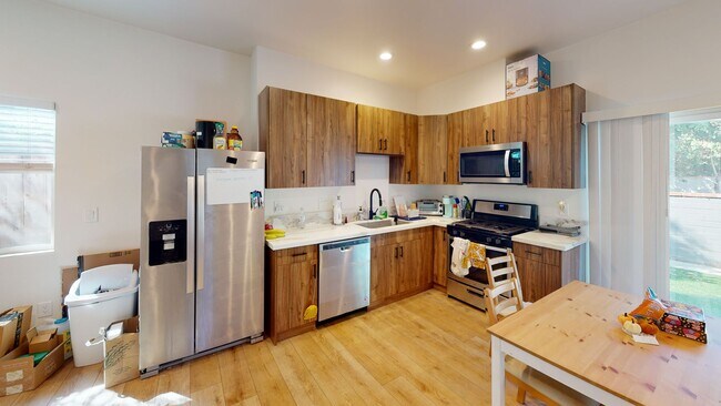 6271 Mary Ln Dr San Diego, CA 92115 photo 2