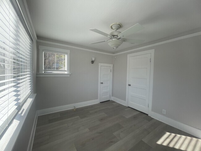 52 S 10th St San Jose, CA 95112 photo 3