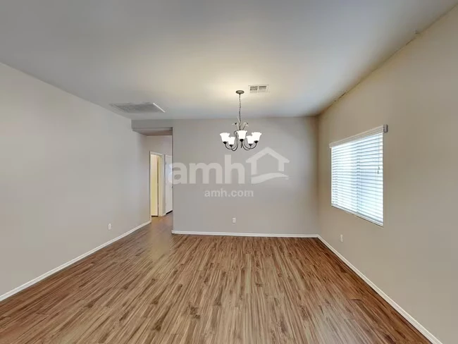 17321 W Tara Ln Surprise, AZ 85388 photo 5