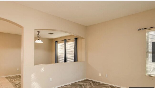 15224 W Adams St Goodyear, AZ 85338 photo 2