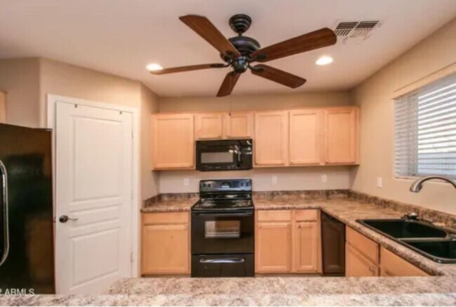 15224 W Adams St Goodyear, AZ 85338 photo 4