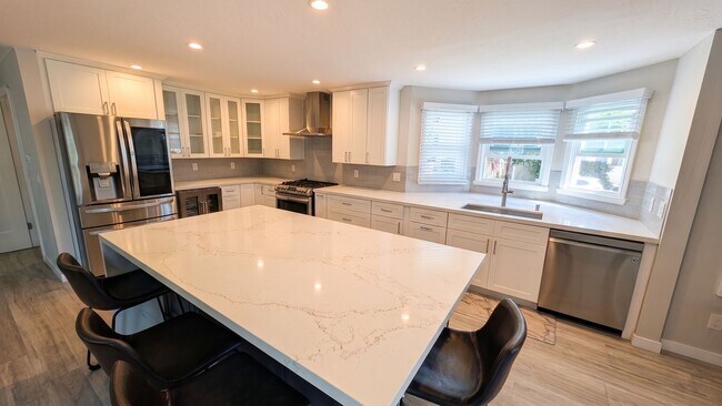 505 Lewis Ave San Leandro, CA 94577 photo 2
