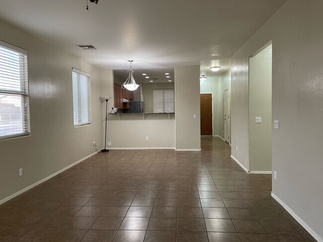 7419 W Glass Ln Phoenix, AZ 85339 photo 5