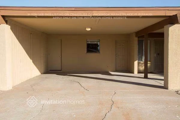 1216 W Halstead Dr Phoenix, AZ 85023 photo 2