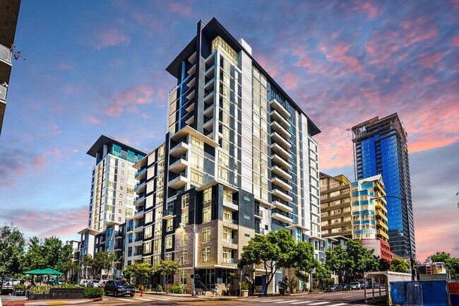 425 W Beech St San Diego, CA 92101