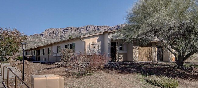 199 W Gray Dr Superior, AZ 85173 photo 2
