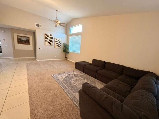 33321 Calle Langarica Temecula, CA 92592 photo 3