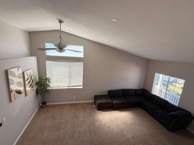33321 Calle Langarica Temecula, CA 92592 photo 4