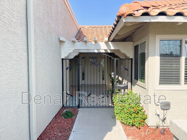 10650 N 33rd Pl Phoenix, AZ 85028 photo 3