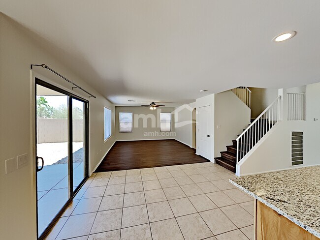 3966 E Copper Rd San Tan Valley, AZ 85143 photo 4