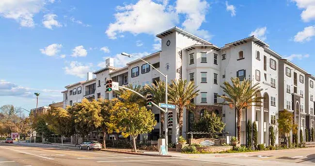 Iconic on Alvarado - Lease by the Bed photo 5