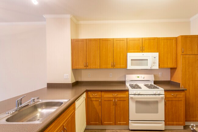Mission Hills Commons photo 2