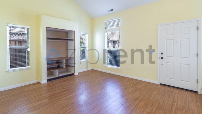 Unit photo 2