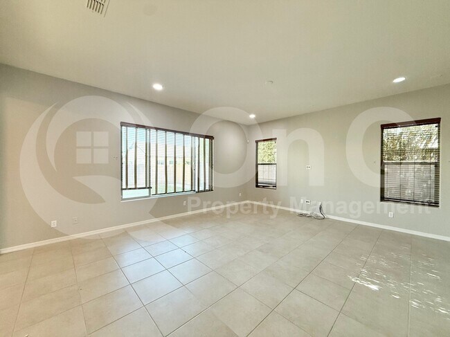 1007 E Buffalo St Gilbert, AZ 85295 photo 5