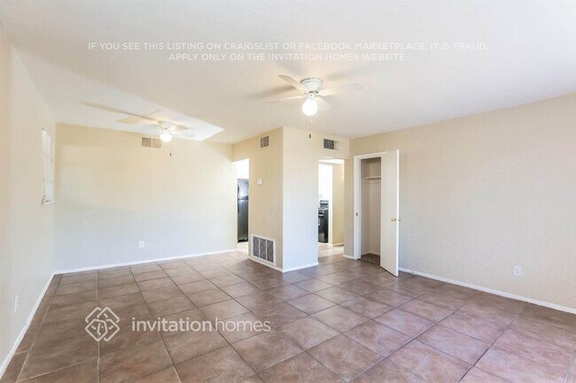 840 E Mountain View Rd Phoenix, AZ 85020 photo 3