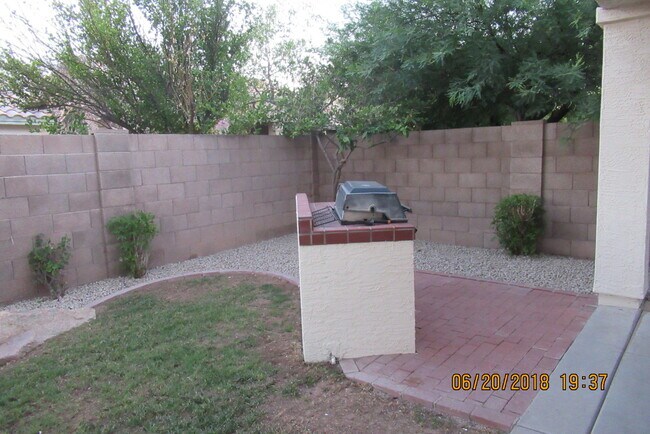 961 W Saragosa St Chandler, AZ 85225 photo 3
