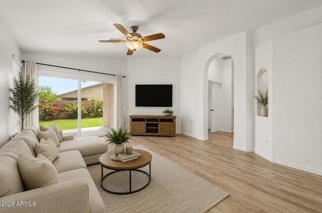6771 W Caribbean Ln Peoria, AZ 85381 photo 4
