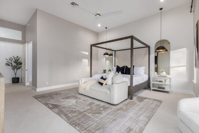 6033 E Anderson Dr Scottsdale, AZ 85254 photo 5