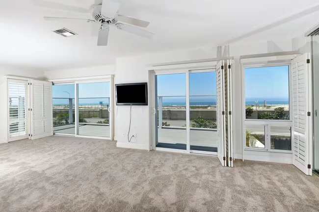 48 Half Moon Bend Coronado, CA 92118 photo 3