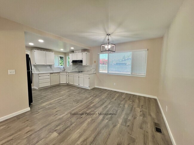 410 Sutter St Petaluma, CA 94954