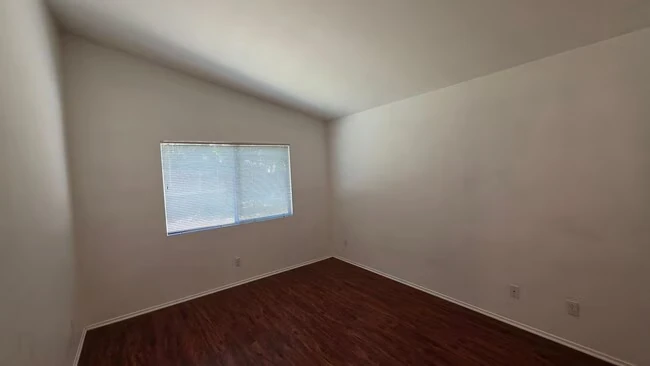 33228 Cam Piedra Rojo Temecula, CA 92592 photo 4