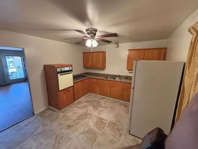 210 Benjamin Ave Pittsburg, CA 94565 photo 3