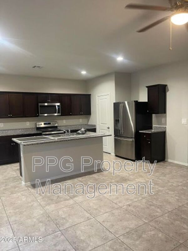 4607 W Basil Ave Coolidge, AZ 85128 photo 2