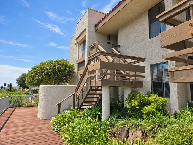 13787 Mango Dr photo 2