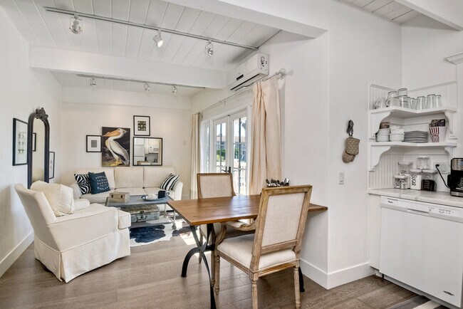 3690 Carlsbad Blvd Carlsbad, CA 92008 photo 5