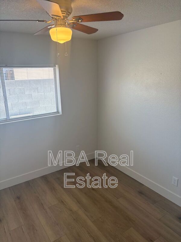 5040 N 18th Ave Phoenix, AZ 85015 photo 3