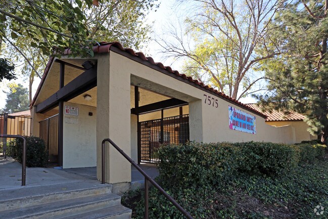 Alta Vista Apartments photo 5