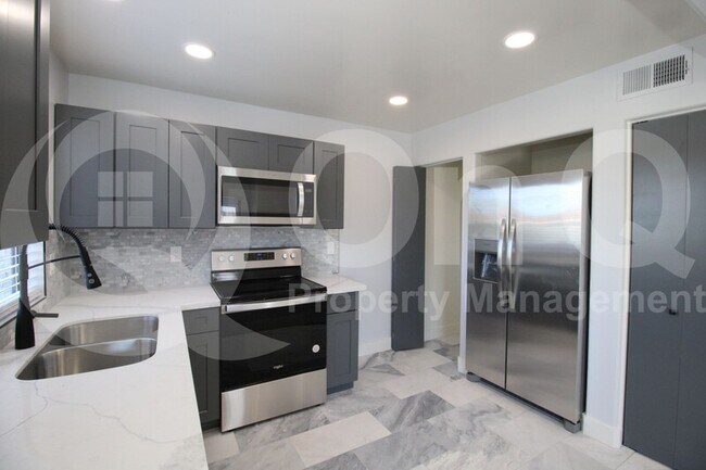 10115 E Mountain View Rd Scottsdale, AZ 85258 photo 5