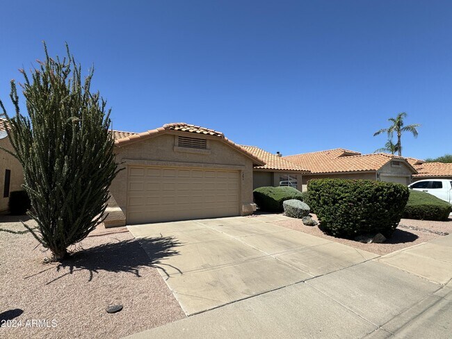 1290 W Butler Dr photo 4