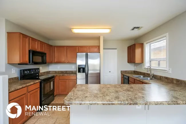 42478 W Hillman Dr Maricopa, AZ 85138 photo 5
