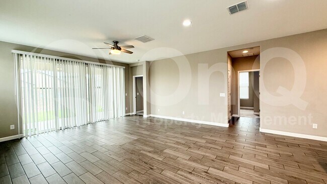 4460 W Melody Dr Phoenix, AZ 85339 photo 4
