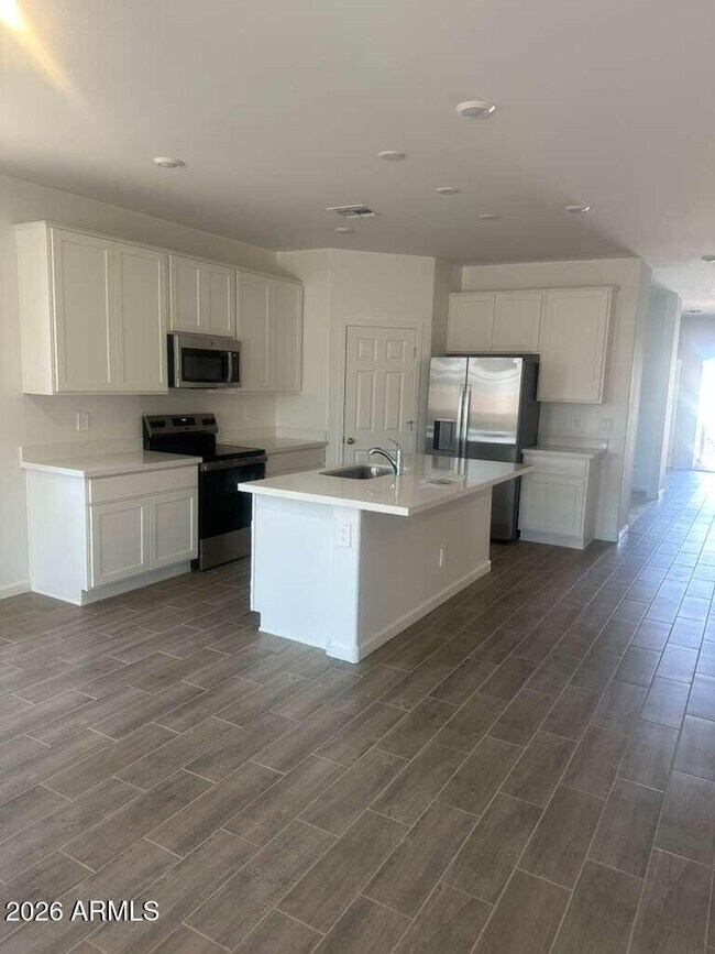 18245 W Avenida Del Sol Dr photo 4