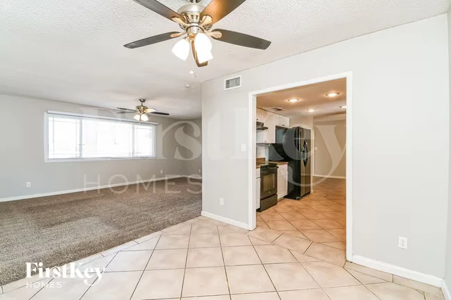 3238 S Evergreen Rd Tempe, AZ 85282 photo 4