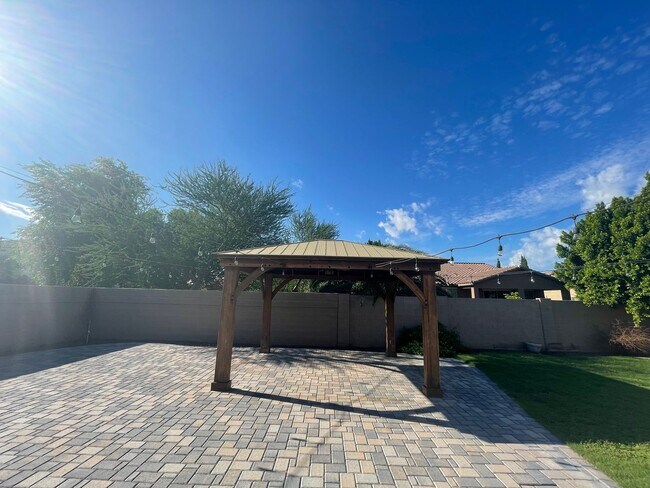 7601 W Berridge Ln Glendale, AZ 85305 photo 4