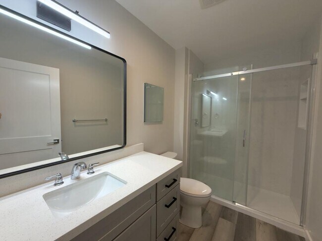 4965 Imperial Ave San Diego, CA 92113 photo 4