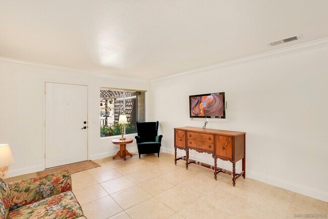 4517 Quailridge Dr Oceanside, CA 92056 photo 4