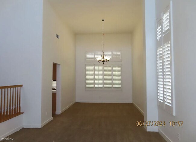 32007 Camino Molnar Temecula, CA 92592 photo 3