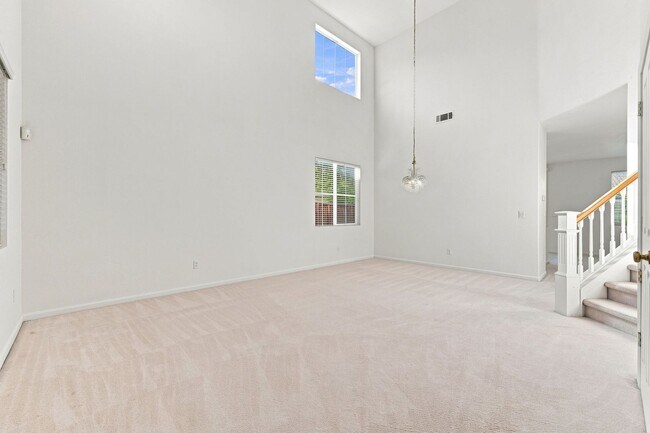 5486 Benttree Way Antioch, CA 94531 photo 4