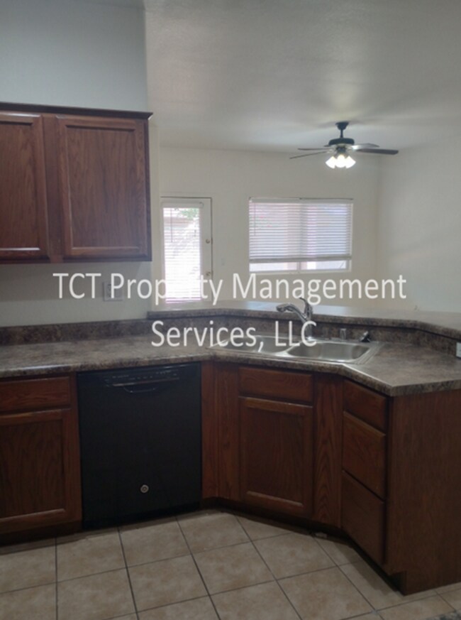 11622 W Washington St Avondale, AZ 85323 photo 3