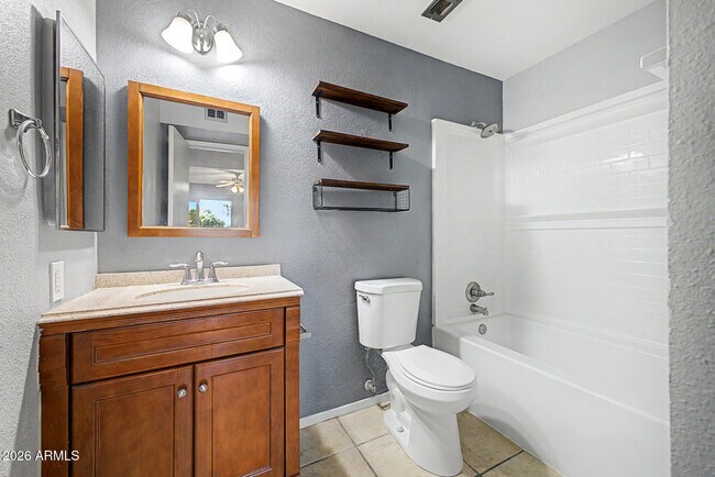 540 N May Mesa, AZ 85201 photo 4