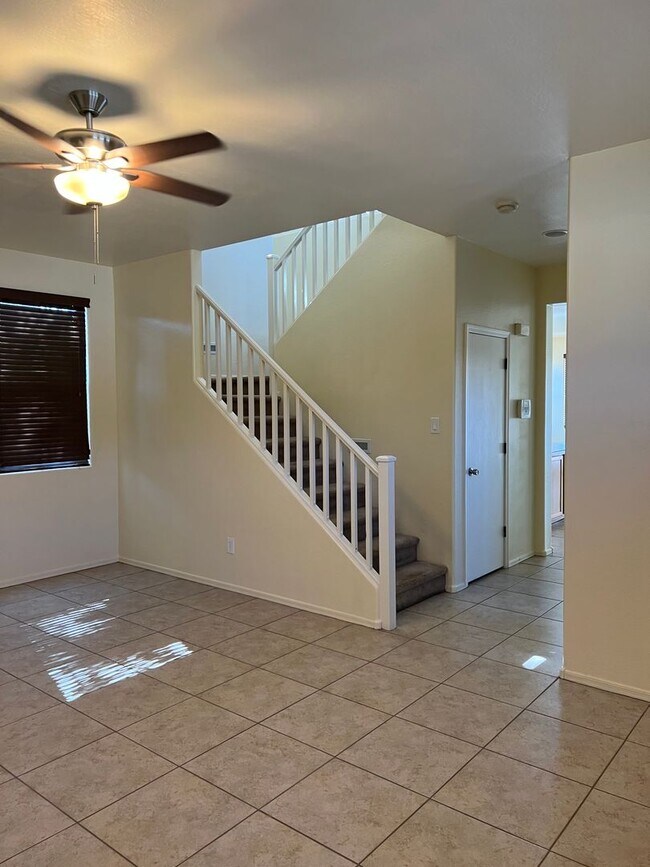 4118 W Valley View Dr Phoenix, AZ 85339 photo 2