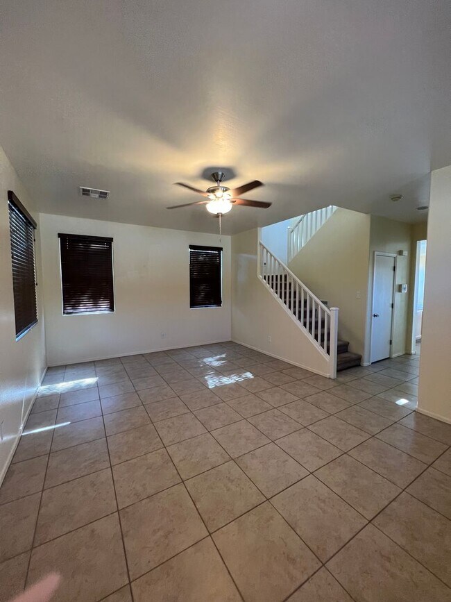 4118 W Valley View Dr Phoenix, AZ 85339 photo 5