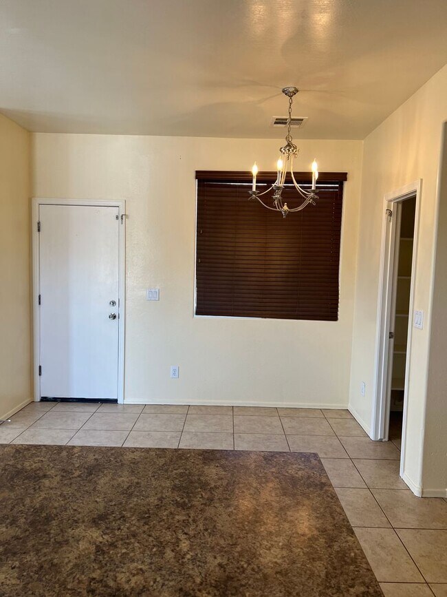 4118 W Valley View Dr Phoenix, AZ 85339 photo 4