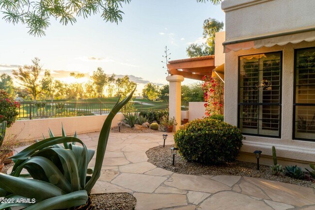 7525 E Gainey Ranch Rd Scottsdale, AZ 85258 photo 3