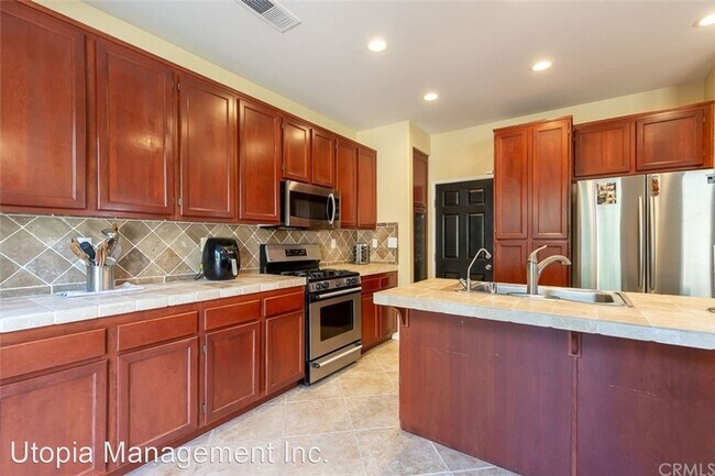 42008 Calabria Dr Temecula, CA 92591 photo 5