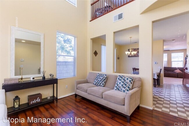 42008 Calabria Dr Temecula, CA 92591 photo 3